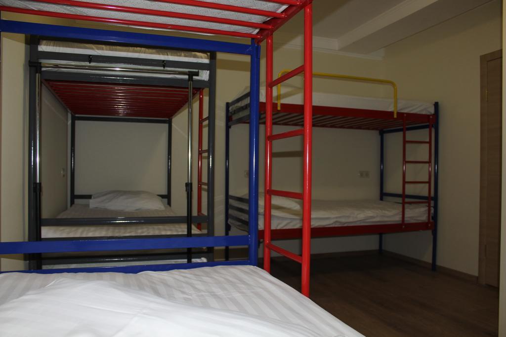 Apartment On Zoolohichna Street 12/15 キエフ 部屋 写真